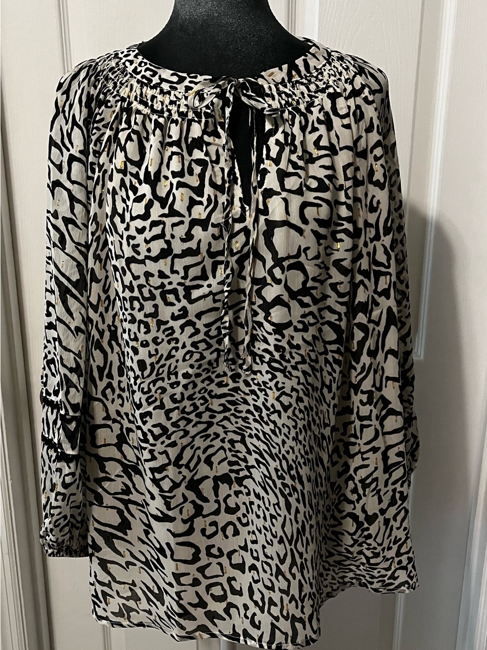1X Zac & Rachel Black, White & Gold Animal-Print Peasant Top